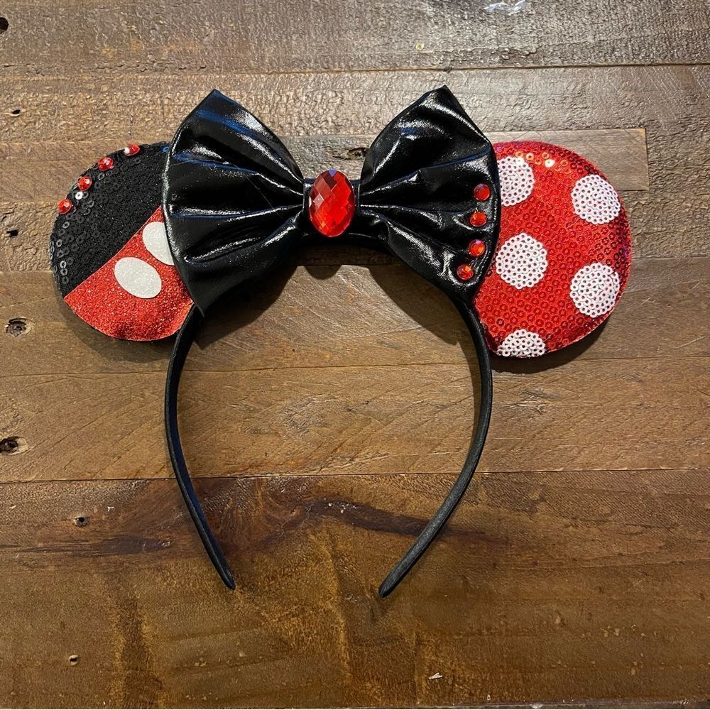 Minnie‎ and Mickey Ears